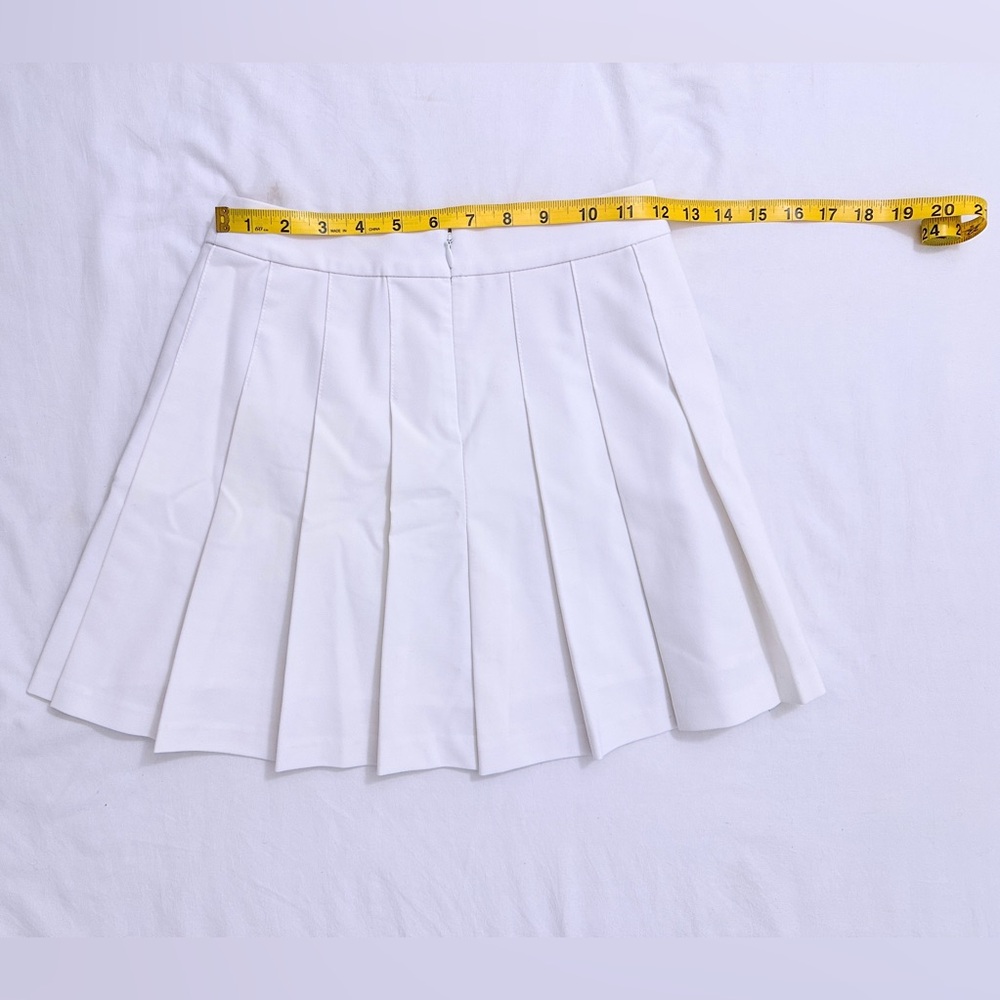 Aritzia Sunday Best Olive Mini Skirt - White - 0 - Picture 7 of 10
